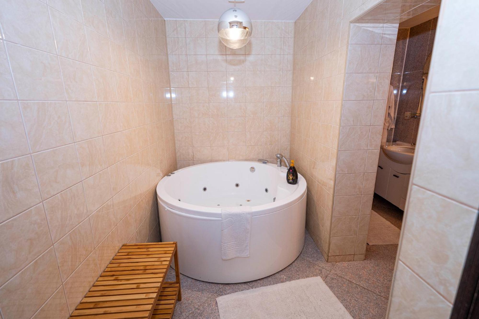 Noblesse Suite Galaţi Exteriér fotografie